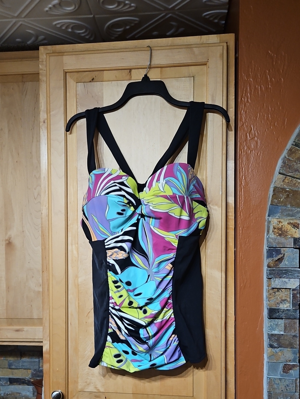 Lane Bryant Blue Green Pink Purple Tropical Floral Underwire Swim Tankini Top